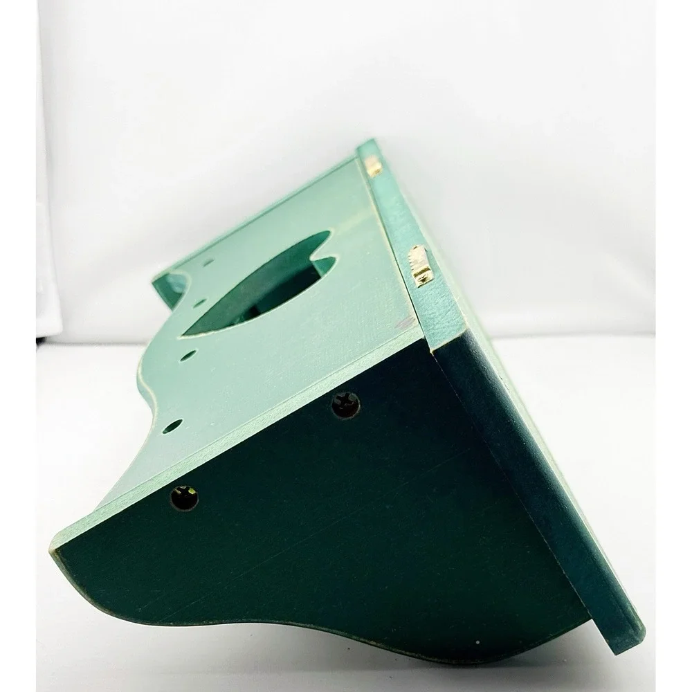 Vintage 1980's Green Wooden Cottagecore Distressed Heart Shelf With 4 Pegs.